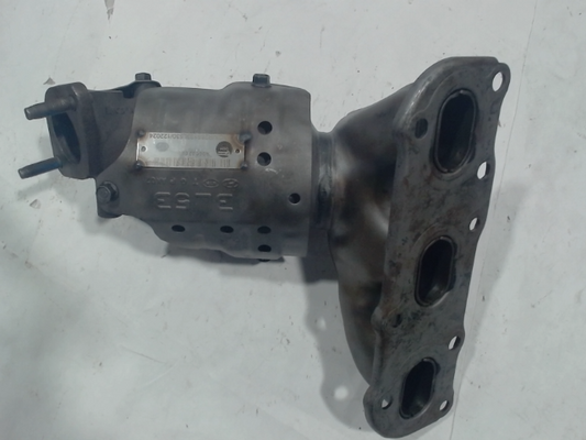 Right, Catalytic Converter with Integrated Exhaust Manifold, AWD