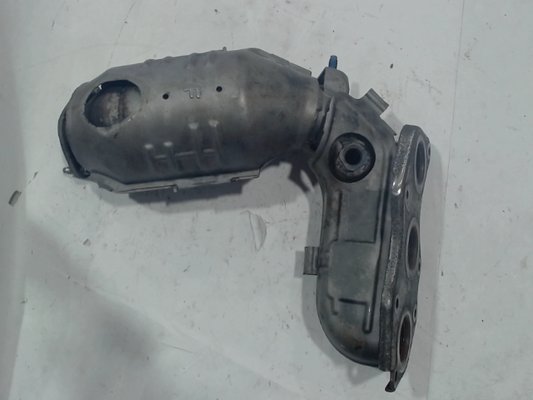Right, Catalytic Converter with Integrated Exhaust Manifold