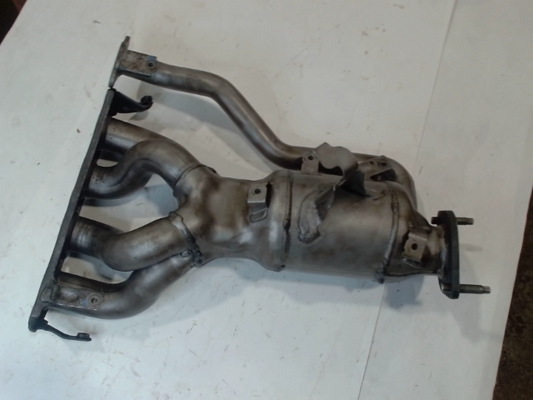 Catalytic Converter with Integrated Exhaust Manifold, Exc.Japan Built