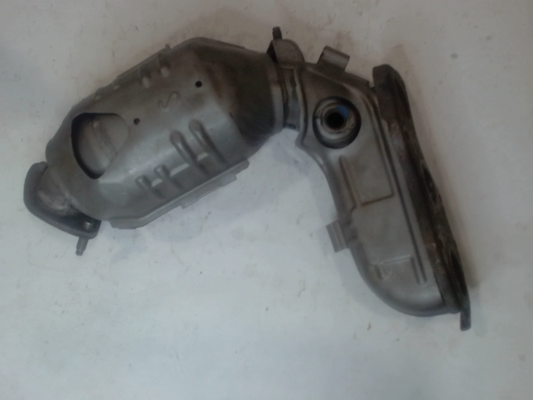 Right, Catalytic Converter with Integrated Exhaust Manifold