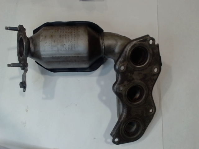 Left, Catalytic Converter with Integrated Exhaust Manifold