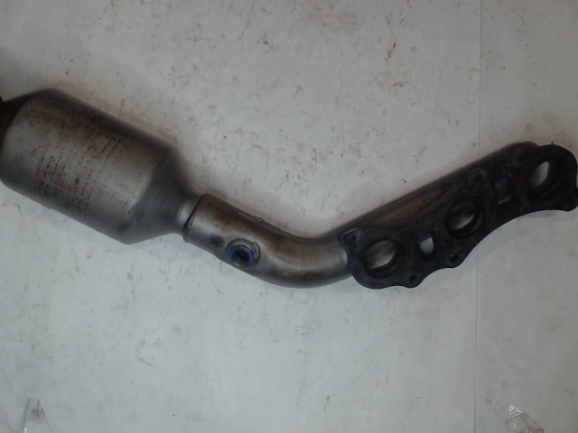 Right, Catalytic Converter with Integrated Exhaust Manifold