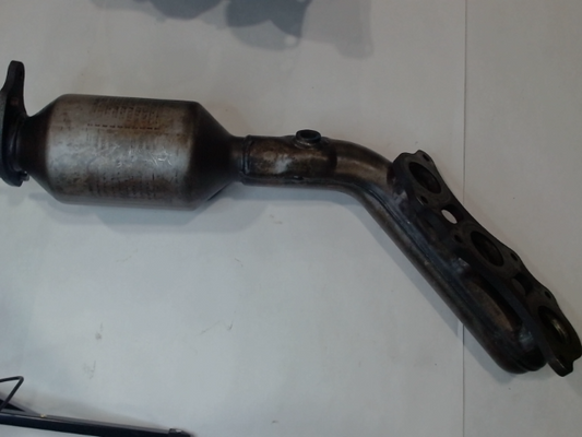 Left, Catalytic Converter with Integrated Exhaust Manifold