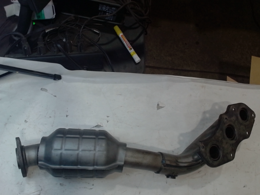 Right, Catalytic Converter with Integrated Exhaust Manifold