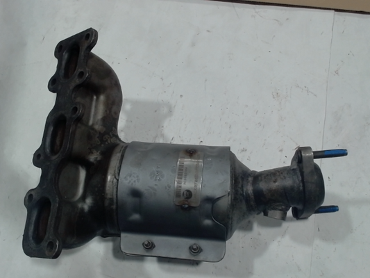 Right, Catalytic Converter with Integrated Exhaust Manifold