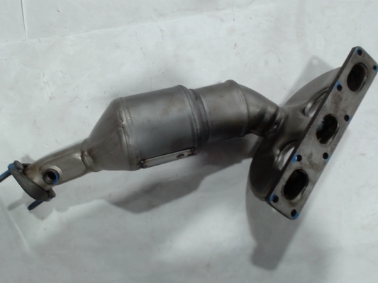 Left, Catalytic Converter with Integrated Exhaust Manifold