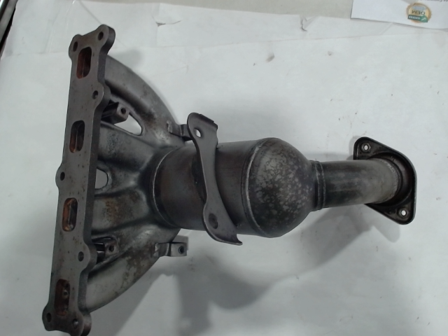 Catalytic Converter with Integrated Exhaust Manifold