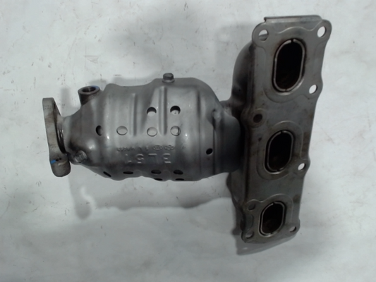 Left, Catalytic Converter with Integrated Exhaust Manifold, AWD