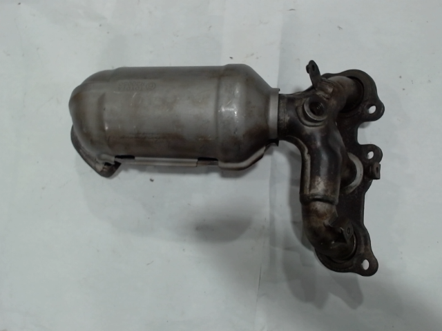 Right, Catalytic Converter with Integrated Exhaust Manifold