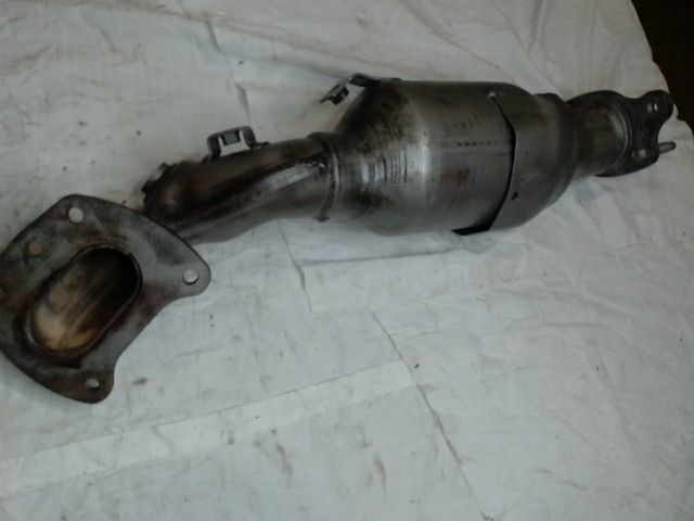 Right, Catalytic Converter with Integrated Exhaust Manifold