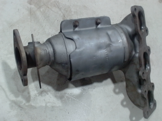 Left, Catalytic Converter with Integrated Exhaust Manifold