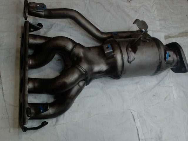 Catalytic Converter with Integrated Exhaust Manifold, Exc.Japan Built