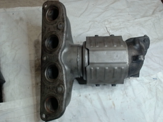Catalytic Converter with Integrated Exhaust Manifold, Federal