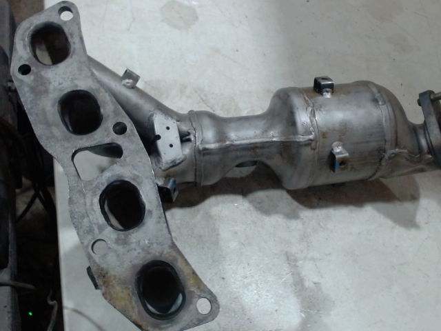 Catalytic Converter with Integrated Exhaust Manifold, Federal