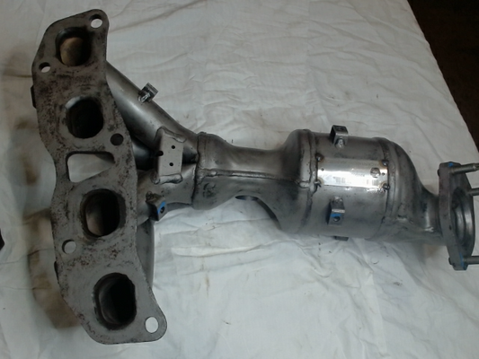 Catalytic Converter with Integrated Exhaust Manifold, USA built