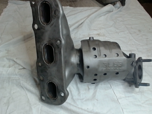 Right, Catalytic Converter with Integrated Exhaust Manifold, FWD