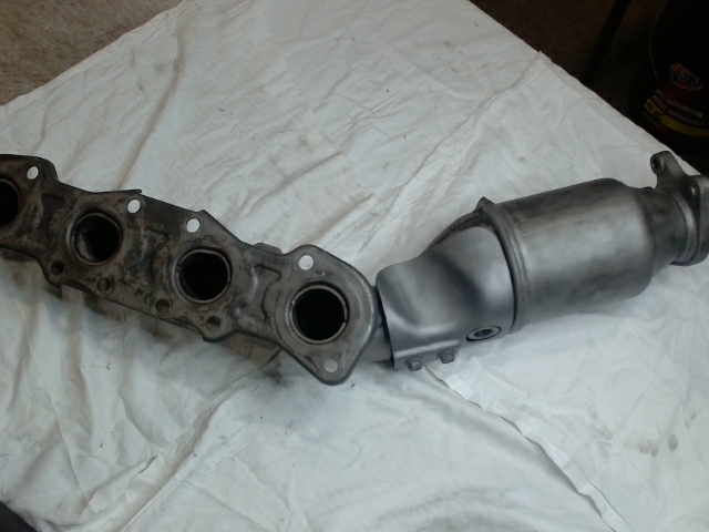 Left, Catalytic Converter with Integrated Exhaust Manifold
