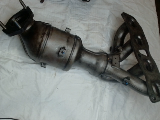 Catalytic Converter with Integrated Exhaust Manifold, Federal