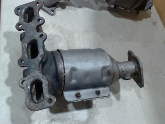 Left, Catalytic Converter with Integrated Exhaust Manifold