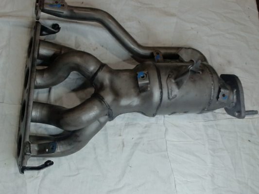 Catalytic Converter with Integrated Exhaust Manifold, Exc.Japan Built