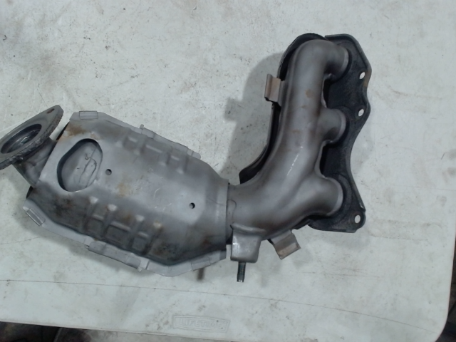 	Right, Catalytic Converter with Integrated Exhaust Manifold