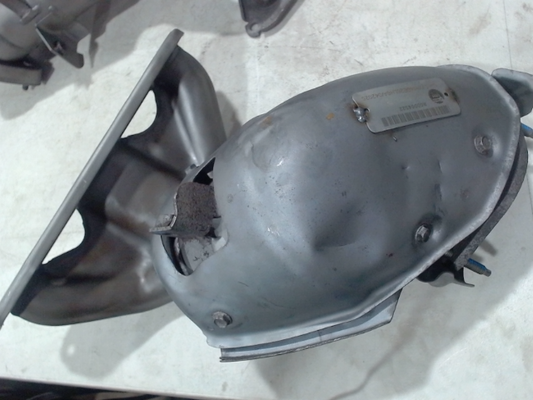 Catalytic Converter with Integrated Exhaust Manifold