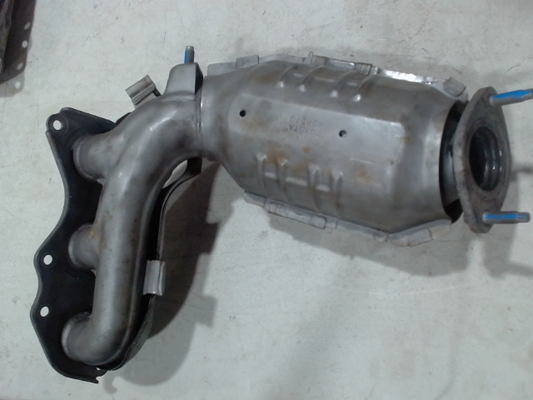 Right, Catalytic Converter with Integrated Exhaust Manifold
