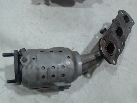 Right, Catalytic Converter with Integrated Exhaust Manifold