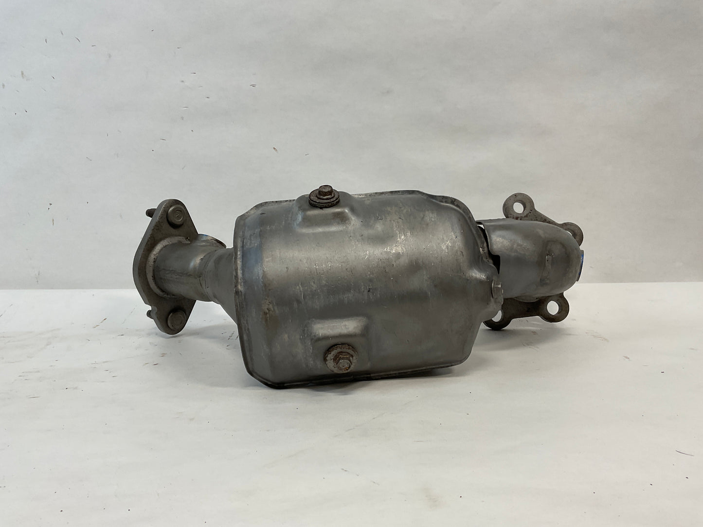 Warm Up Three-Way Catalytic Converter Right / Passenger Side 
Also described as "Front Rearward" by GM