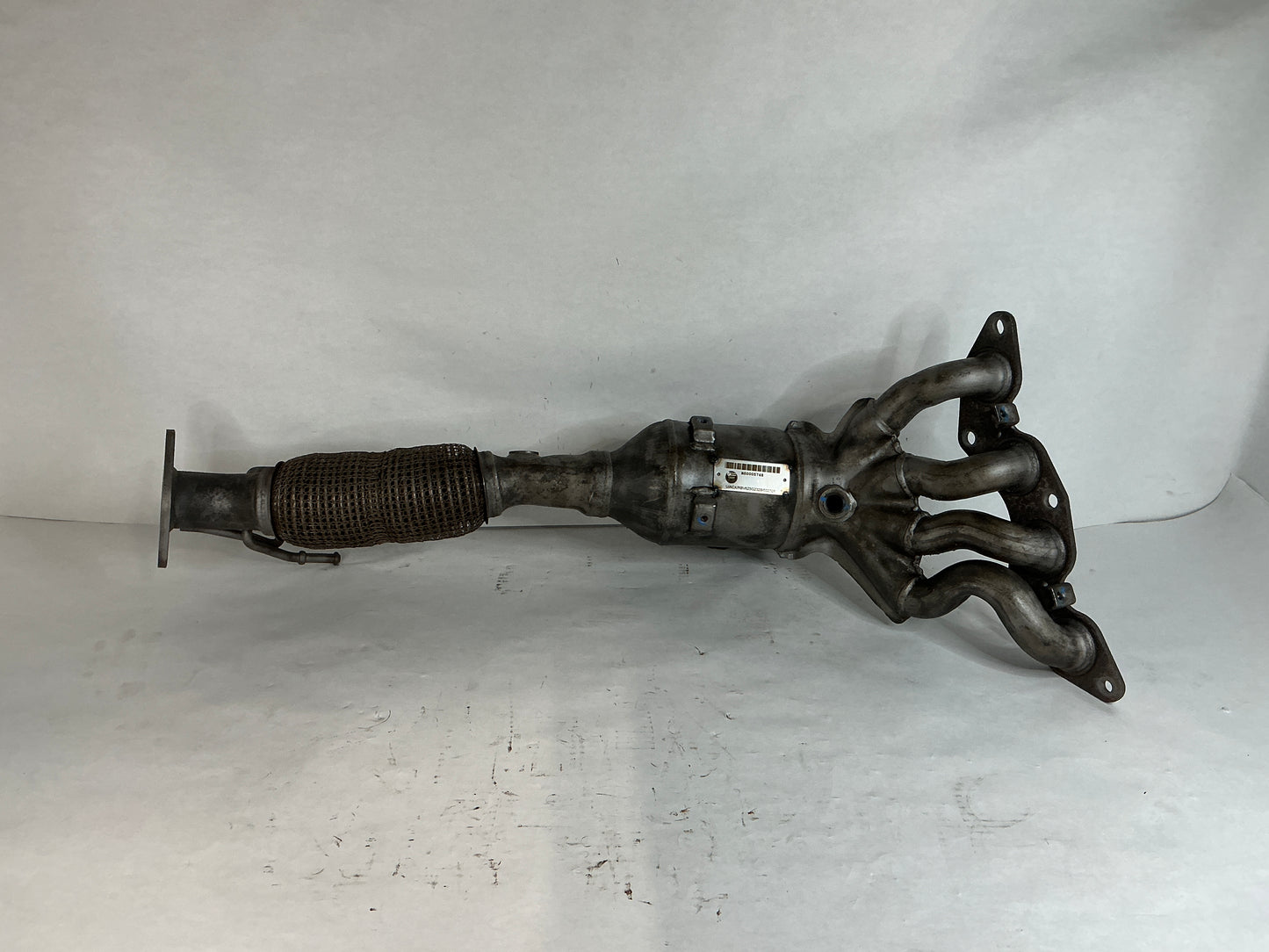 	Exhaust Manifold, Exhaust Manifold And Catalyst
Description:	
Focus. 2.0l. Without turbo. With pzev. 2.0L dohc, california.

Replaces:	cv6z5g232a