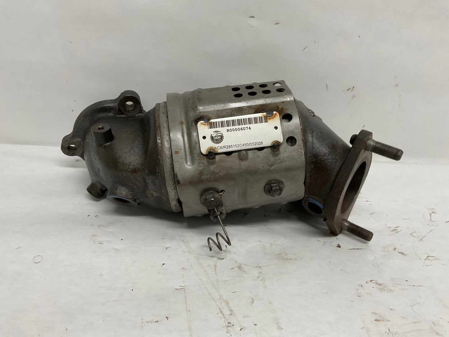 Catalytic Converter, Manifold Catalytic Assembly Exhaust
Description:	
2.0L, 2010-2012. Genesis Coupe. 2.0l. Front.