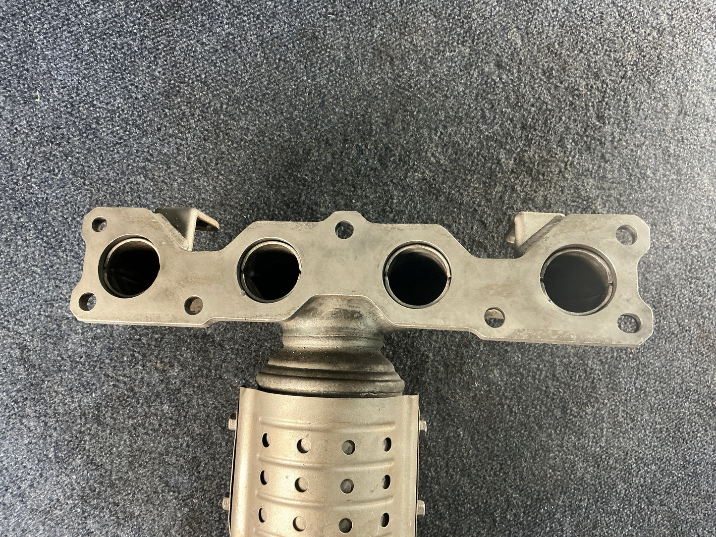 HYUNDAI/KIA Exhaust Manifold OEM PN 285102G195 EPA Code ACX