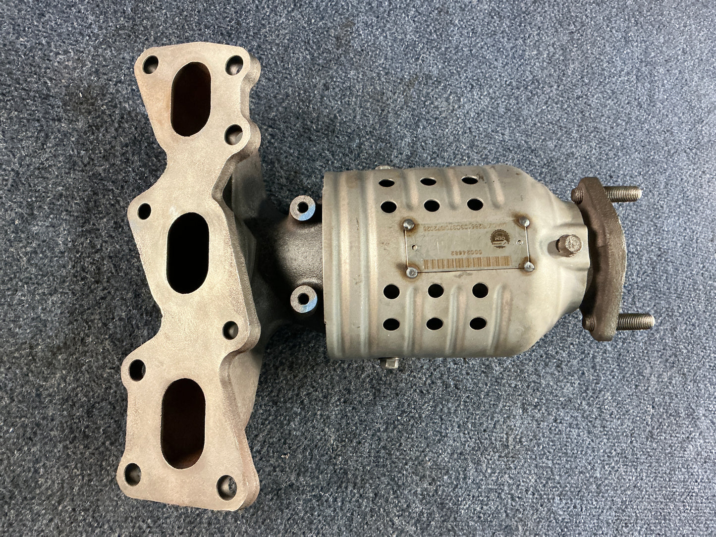 HYUNDAI/KIA Exhaust Manifold OEM PN 285103C370 EPA Code ACX
