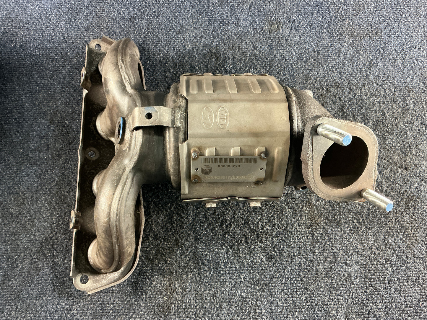 HYUNDAI/KIA Exhaust Manifold OEM PN 285102E350 EPA Code ACX