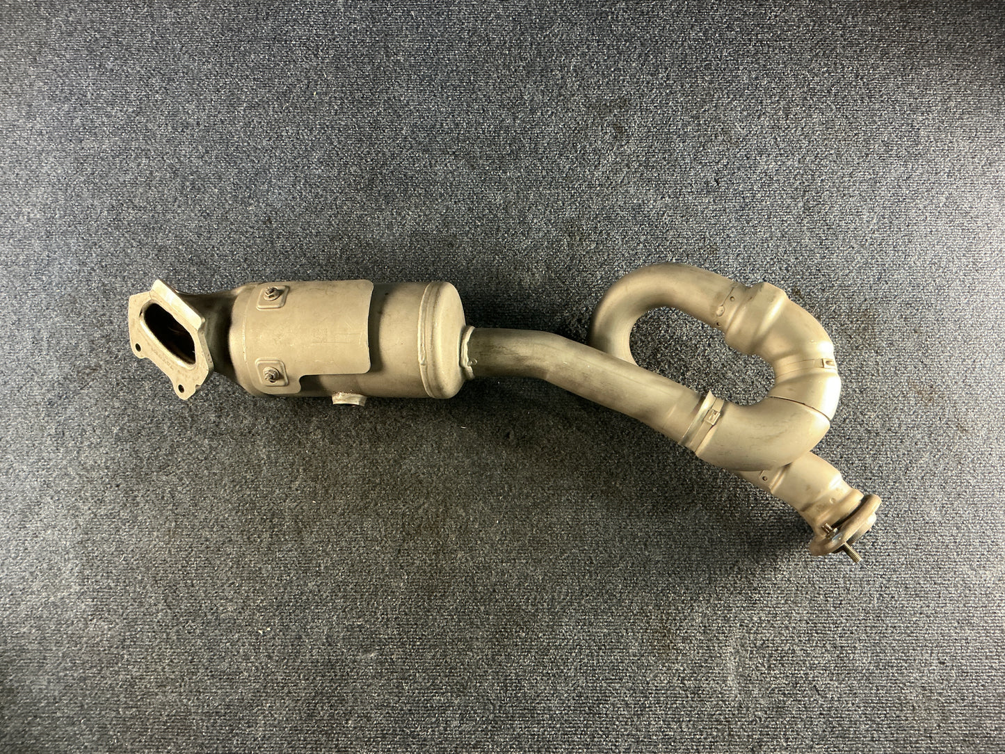 CHRYSLER Exhaust Manifold OEM PN 68252390AH EPA Code ACX