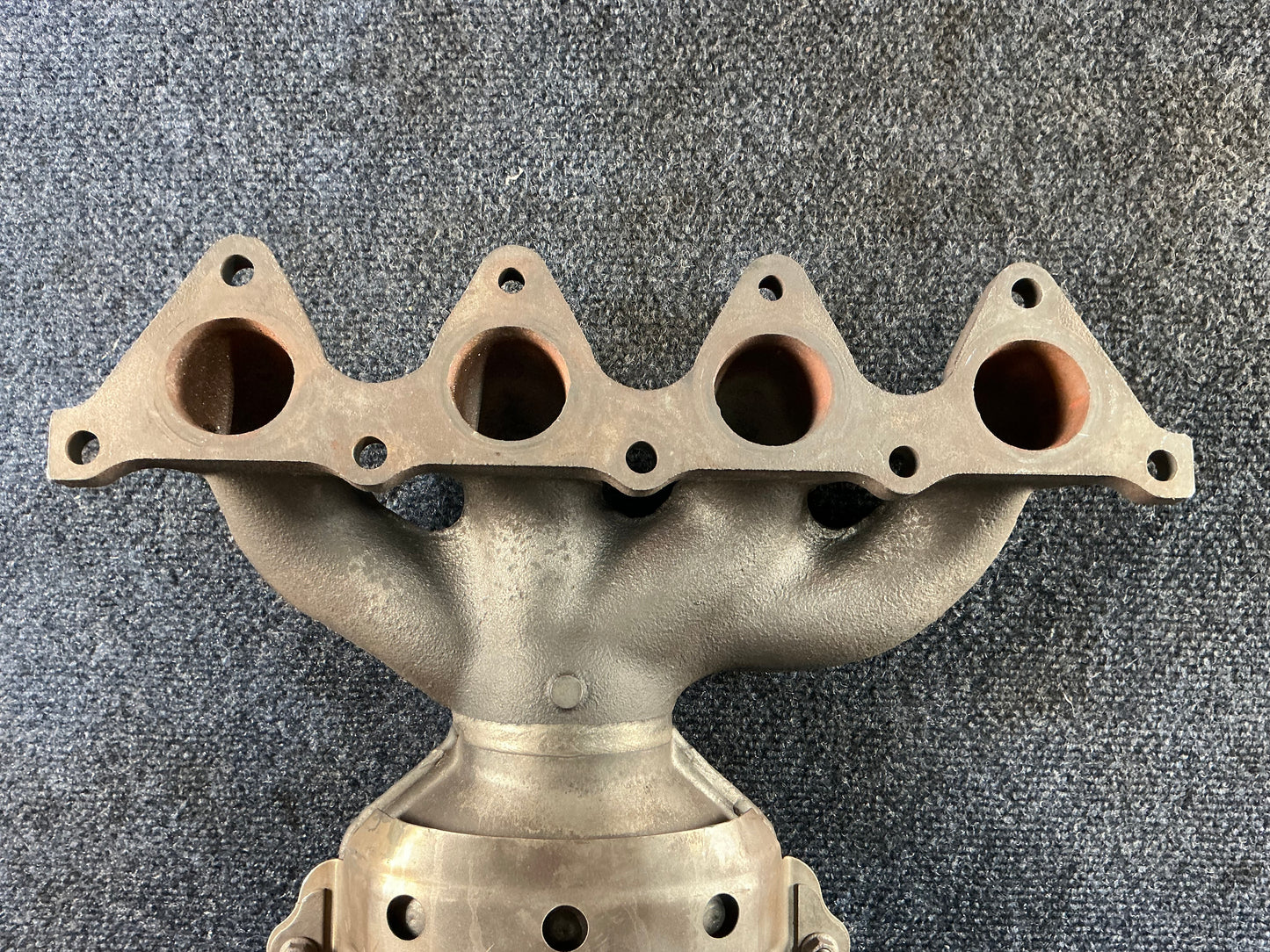 HYUNDAI/KIA Exhaust Manifold OEM PN 2851026390 EPA Code ACX