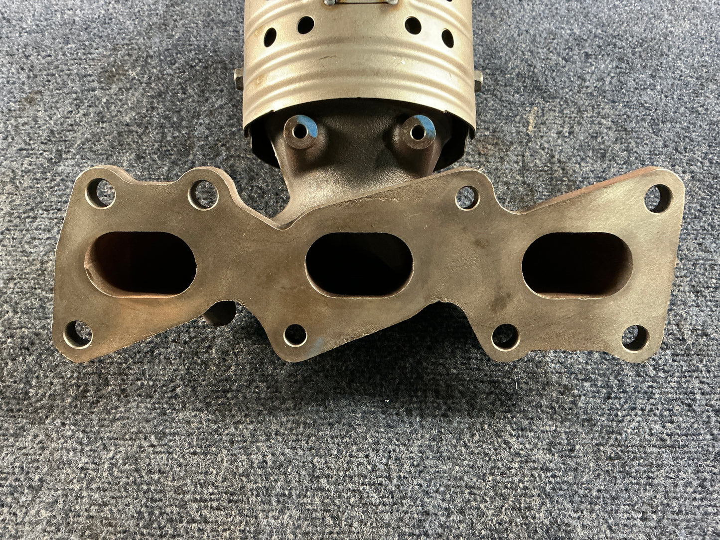 HYUNDAI/KIA Exhaust Manifold OEM PN 285103C370 EPA Code ACX