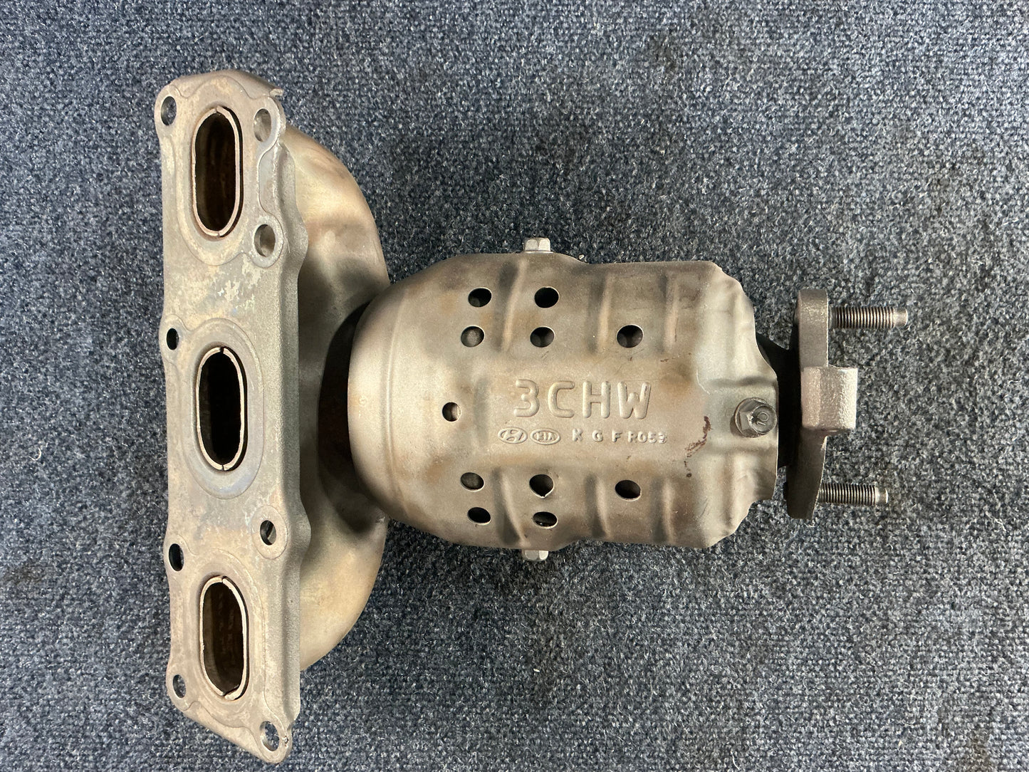 HYUNDAI/KIA Exhaust Manifold OEM PN 285103CHW0 EPA Code ACX