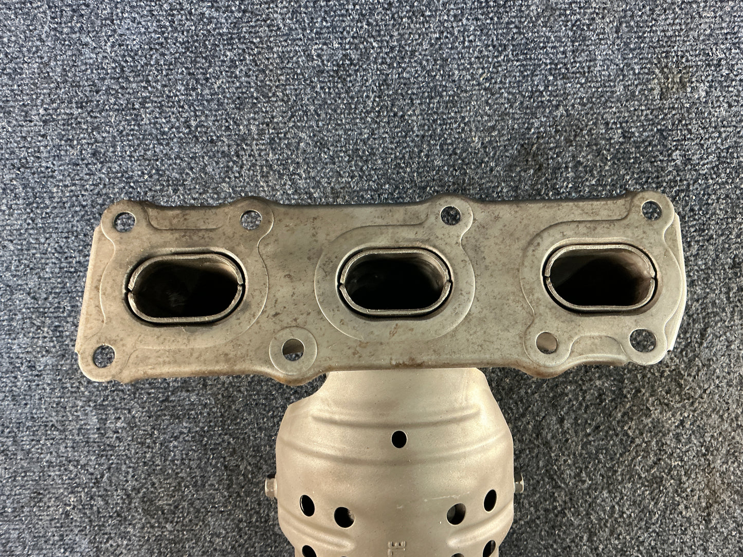 HYUNDAI/KIA Exhaust Manifold OEM PN 285103L270 EPA Code ACX