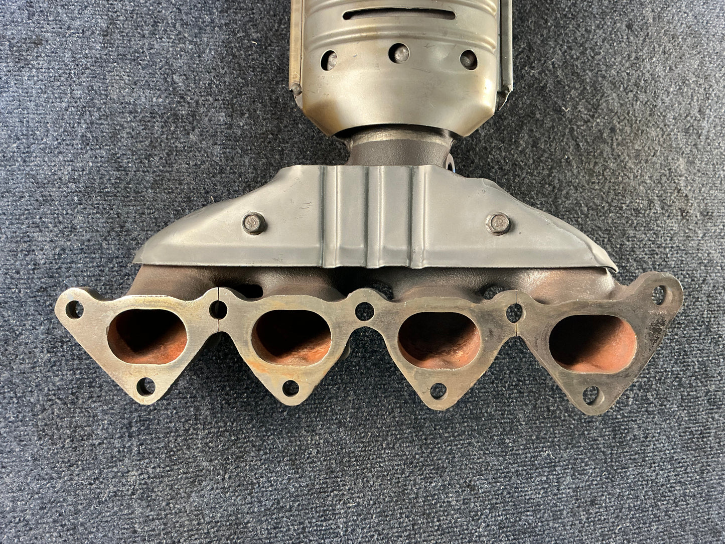 HYUNDAI/KIA Exhaust Manifold OEM PN 2851023711 EPA Code ACX